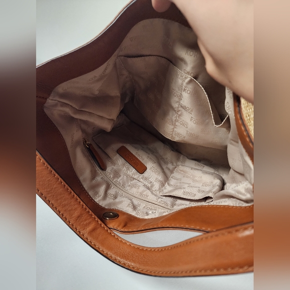 Michael Kors basket weave shoulder bag - Picture 8 of 9